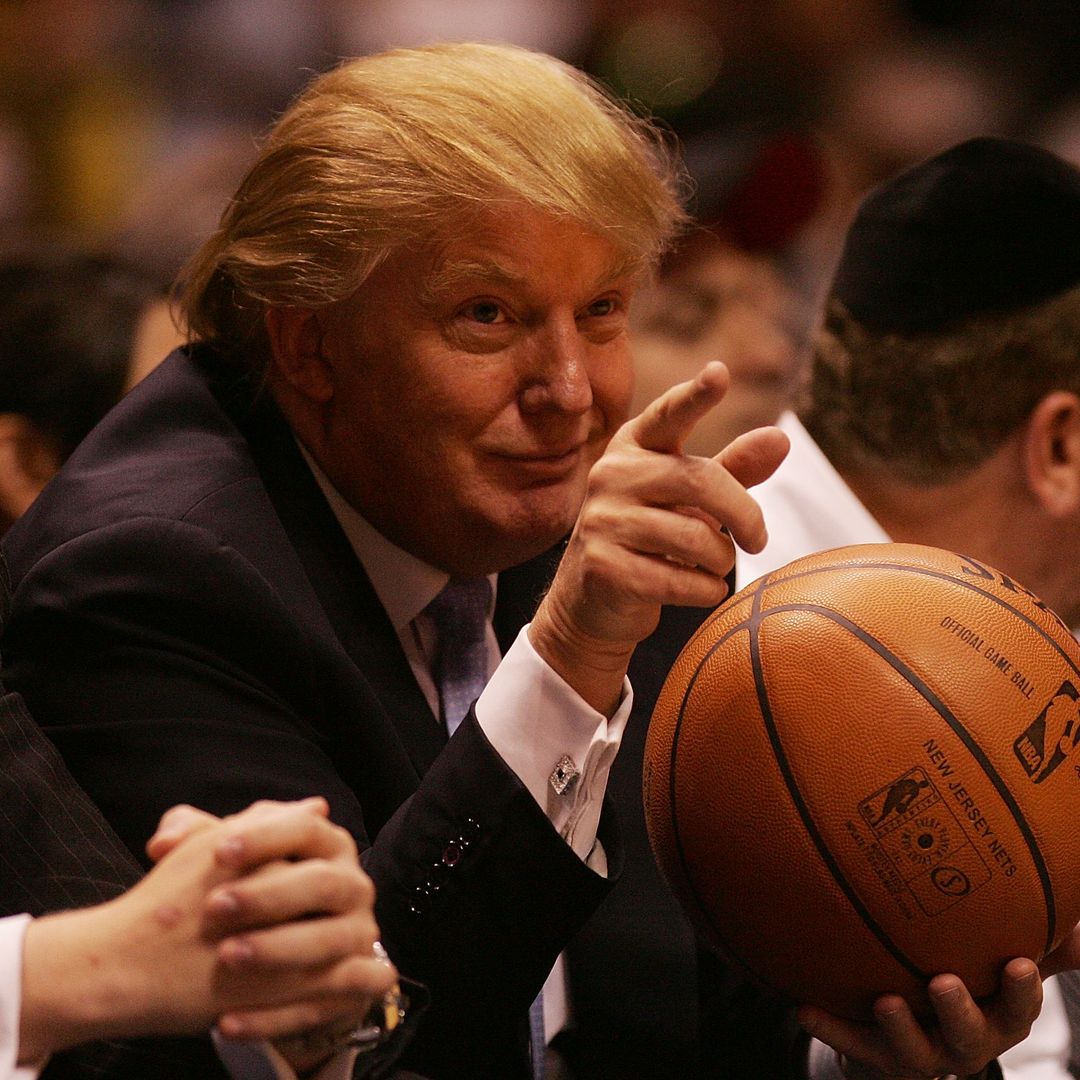 Donald Trump durante un partido de la NBA